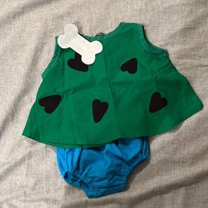 Halloween costumes. Bam Bam, Pebbles & Wilma